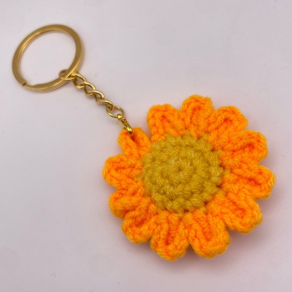 HANDMADE | Crochet Daisy | Bag Charm | Keychain | Orange (Brand New!) 🧡 - Picture 4 of 6